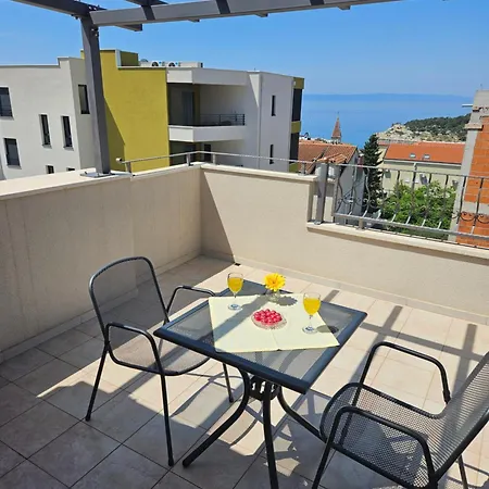 Center M&m * Μακάρσκα